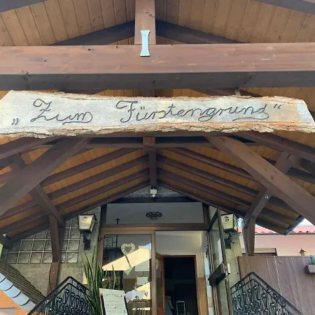 & Zum Fuerstengrund Inn Reichelsheim