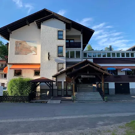 & Zum Fuerstengrund Inn